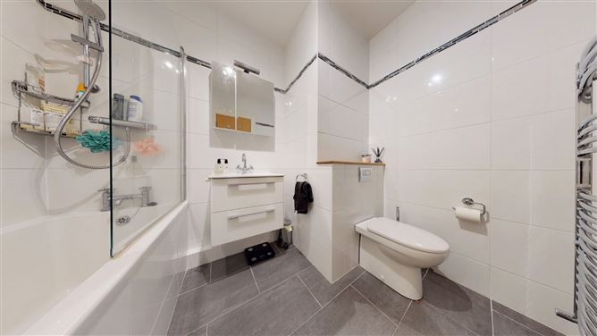Apt, 32 West Courtyard, Tullyvale, Cabinteely, Dublin 18