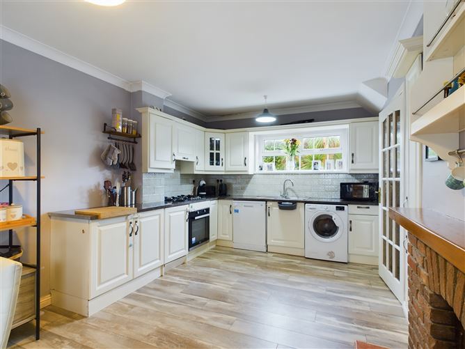 18 Marine Drive, Tramore, Waterford