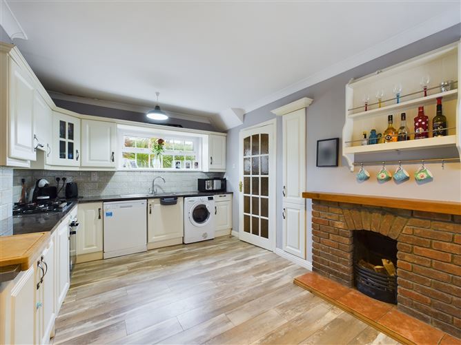 18 Marine Drive, Tramore, Waterford