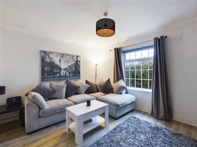 18 Marine Drive, Tramore, Waterford