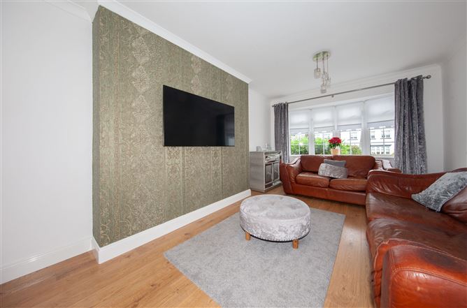 4 The Crescent, Kingswood, Tallaght, Dublin 24