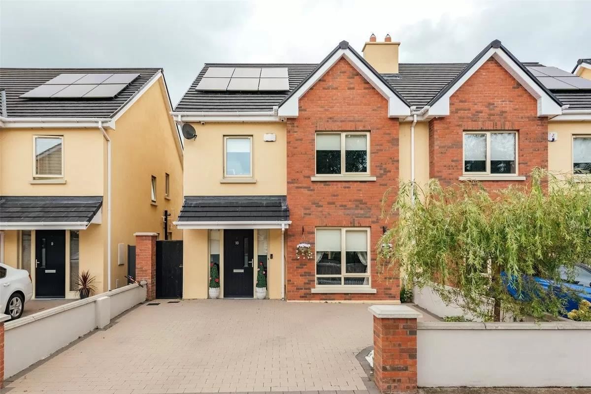 10 Oak Grove Derrinturn, Carbury, Kildare