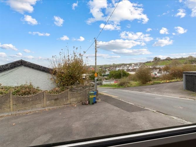 4 Bogbere Street, Ennistymon, Clare