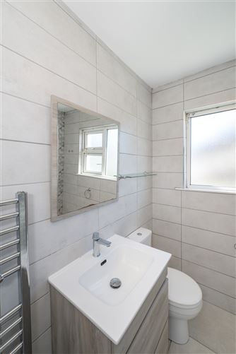 Photo 19 of 24 — 17 Donscourt, Bishopstown, Cork