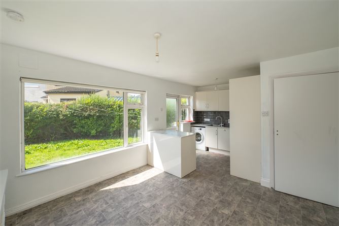 Photo 6 of 24 — 17 Donscourt, Bishopstown, Cork