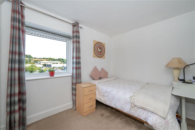 Photo 8 of 13 — 107 Brideholm, Commons Road, Blackpool, Cork