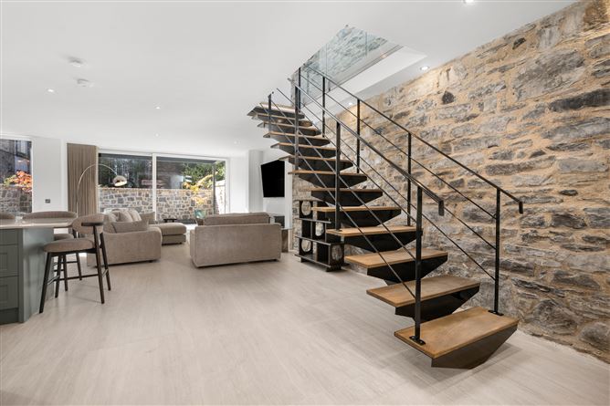The Mews, 3 Leeson Close, Dublin 2, D02TX88