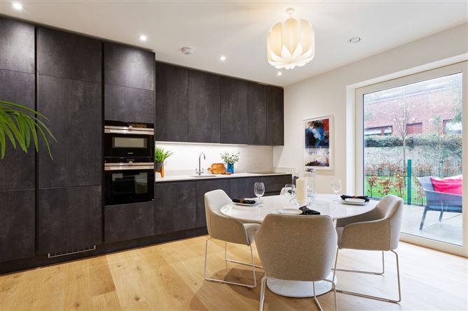 Glensavage, No 1 Hawthorn, Avoca Road, Blackrock, County Dublin