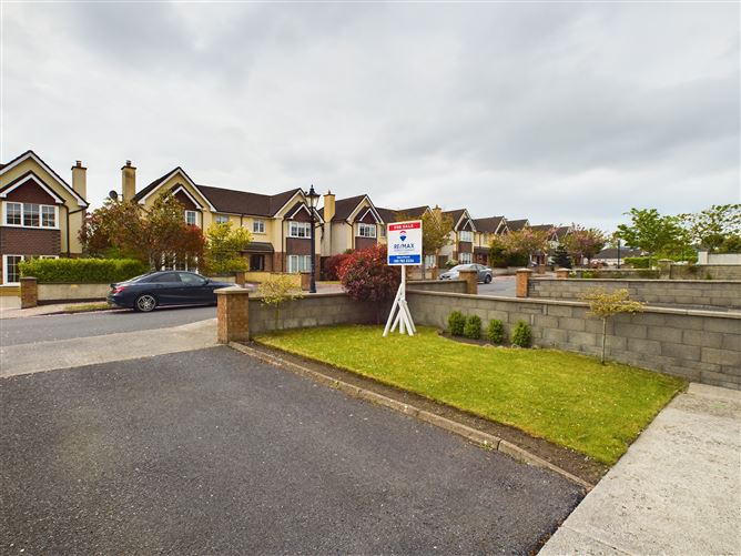64 Feltham Hall, Carlow Town, Carlow