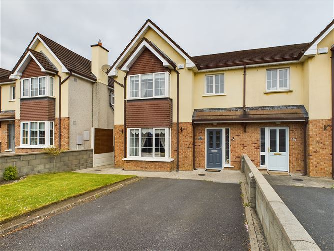 64 Feltham Hall, Carlow Town, Carlow