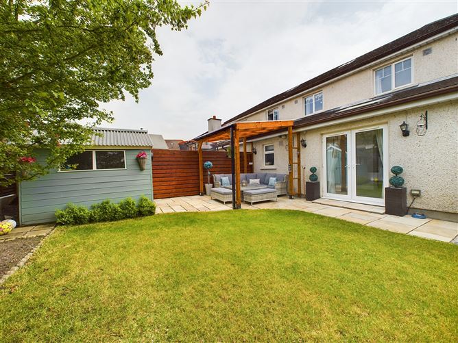 64 Feltham Hall, Carlow Town, Carlow