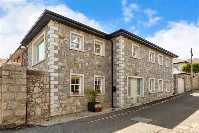 4 Wilmont Avenue, Sandycove, Co. Dublin