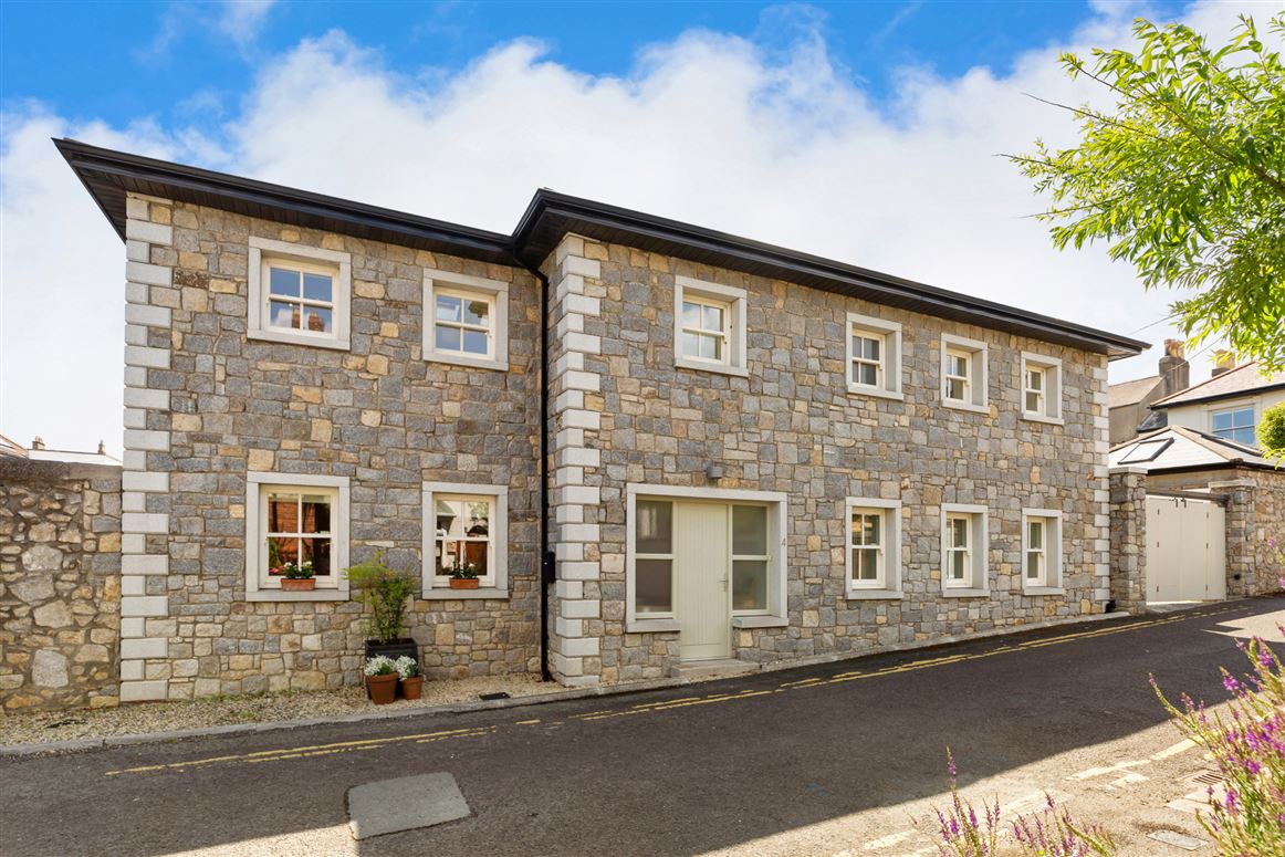 4 Wilmont Avenue, Sandycove, Co. Dublin