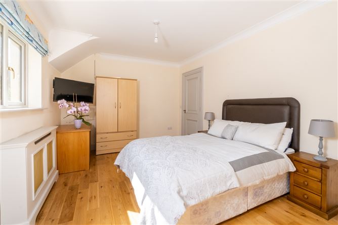 Shanvalley Lodge, Shanvalley, Stoneyisland, Portumna, Co. Galway