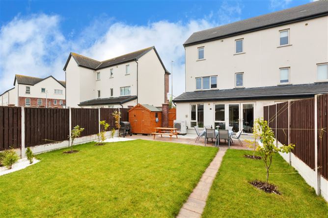 18 The Avenue, Bellingsmore, Hollystown, Dublin 15