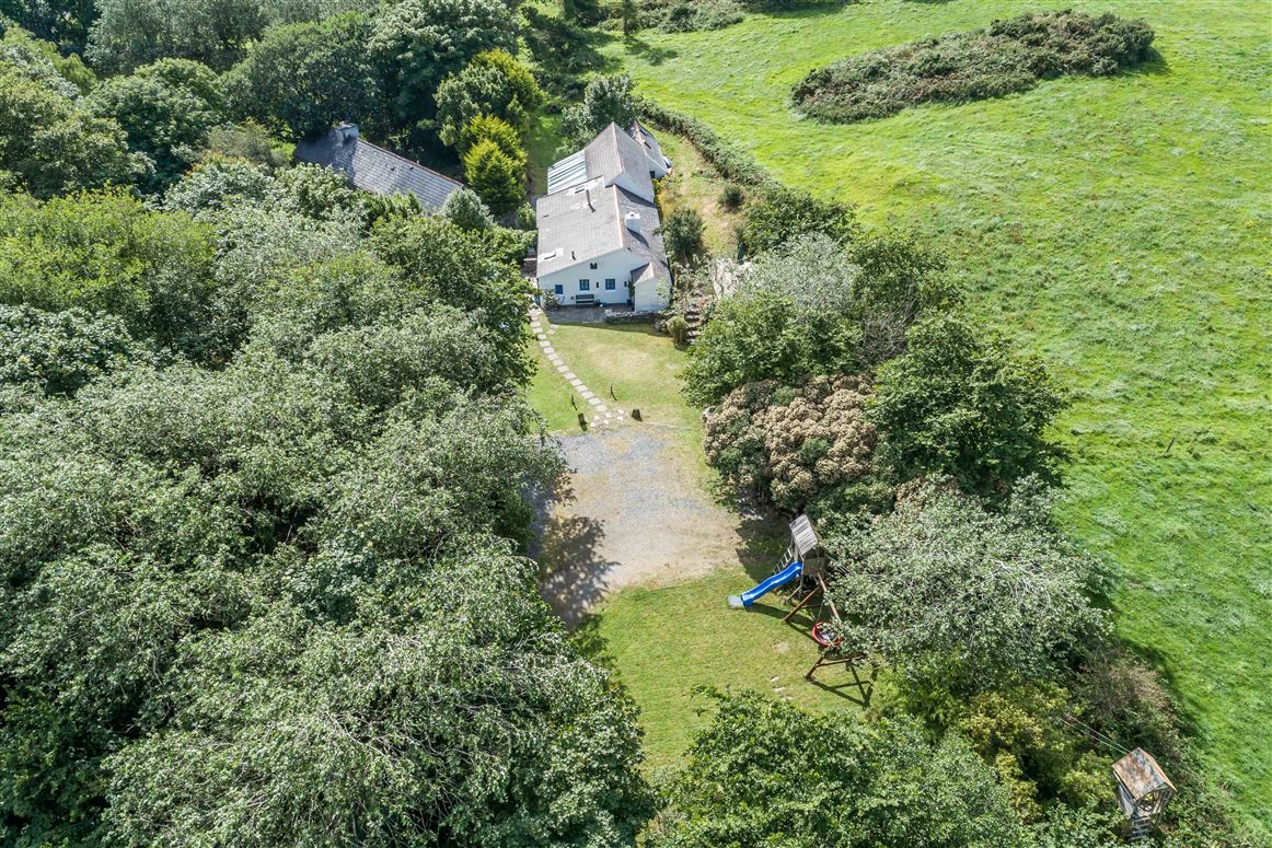 La Nua, Gubbeen, Schull, West Cork