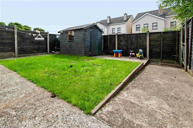 Photo 13 of 23 — 12 Manor Brook, Ballyhaunis, Mayo