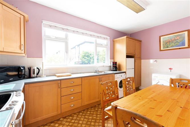 52 Windsor Park, Monkstown, Co. Dublin