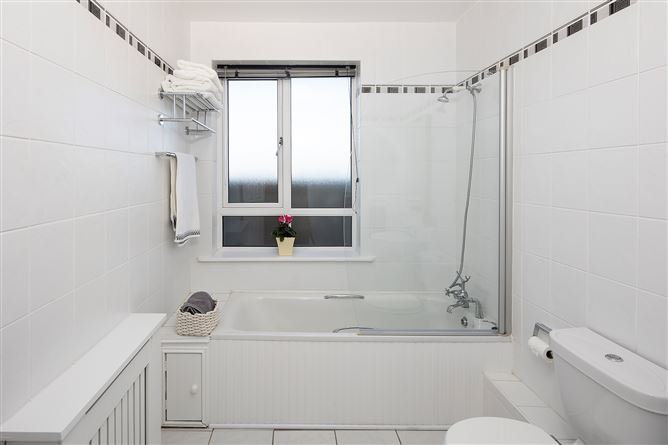 13 Cois Na Habhann, Bailick Road, Midleton, Cork