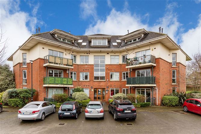 https://photos-a.propertyimages.ie/media/4/0/3/4943304/9d03a509-b7c0-4c2d-b93f-b9bbef44bd01_l.jpg