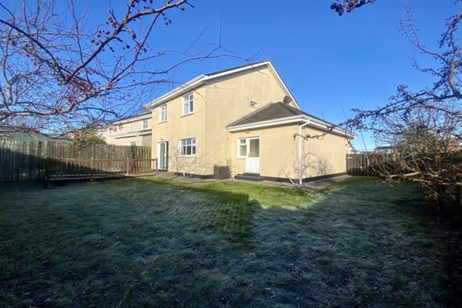 13 Woodview, Castlebridge, Wexford