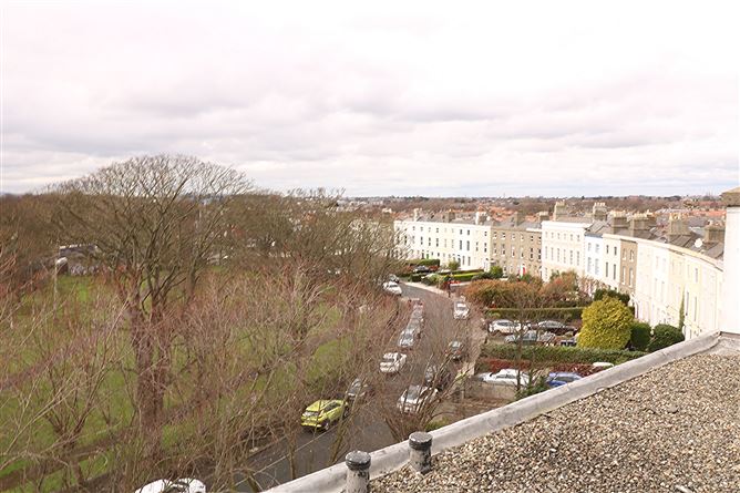 36 Crescent House, The Crescent, Clontarf, Dublin 3