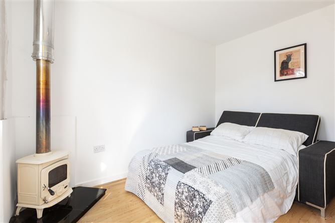 16 Streamville Court, Killiney Hill Road, Killiney