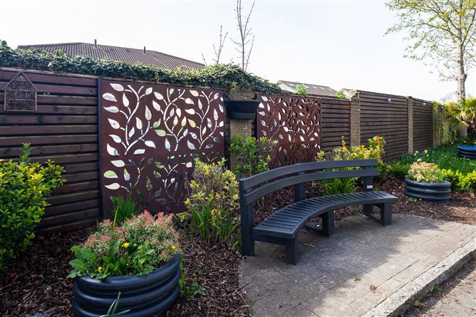 25 Woodlawn Court, Santry, Dublin