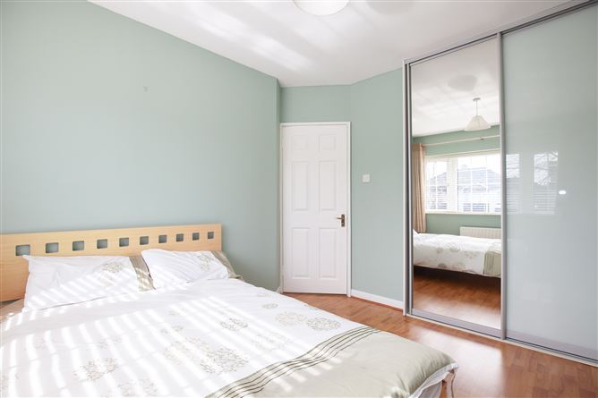 25 Woodlawn Court, Santry, Dublin