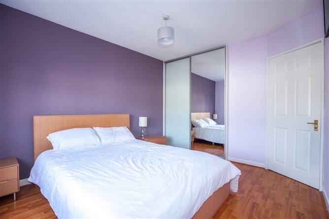 25 Woodlawn Court, Santry, Dublin