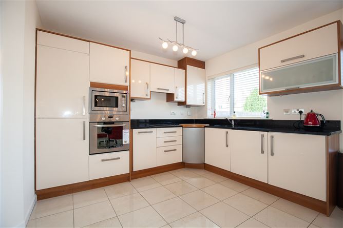 25 Woodlawn Court, Santry, Dublin