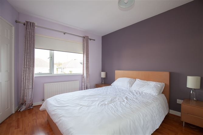 25 Woodlawn Court, Santry, Dublin