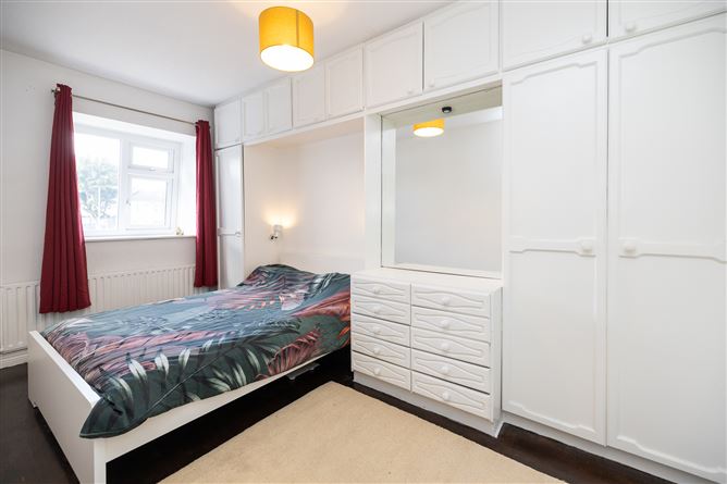 30 Woodford Drive, Clondalkin, Dublin 22