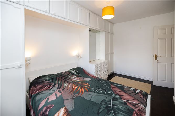 30 Woodford Drive, Clondalkin, Dublin 22