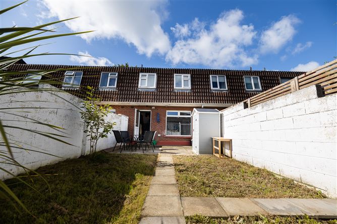 30 Woodford Drive, Clondalkin, Dublin 22