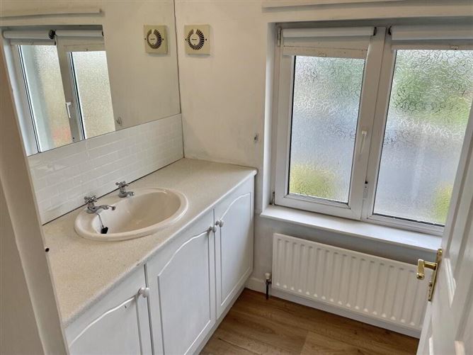 37 Pinewood Lawn, Monang, Dungarvan, Waterford