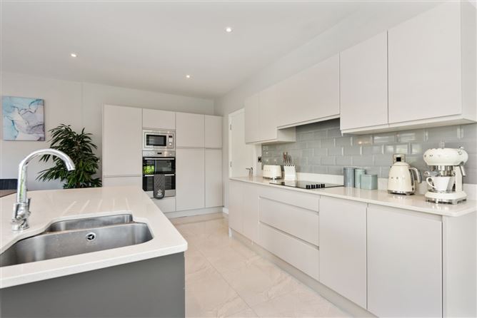2 White Pines Heights, Stocking Avenue, Rathfarnham, Dublin 16