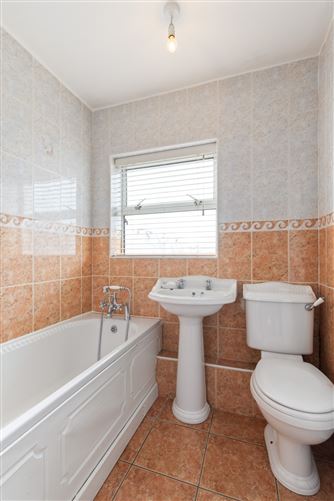 64 Belcamp Gardens, Coolock, Dublin 17