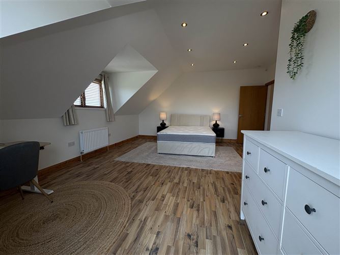 144 Ath Lethan, Dundalk, County Louth