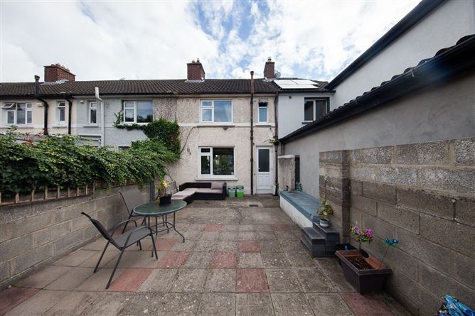 Photo 21 of 33 — 46 Rafter's Road, Drimnagh, Dublin