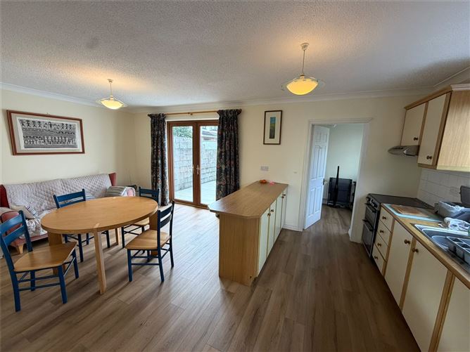 4 Glenvale Court, Clybaun Road, Knockncacarra, Galway