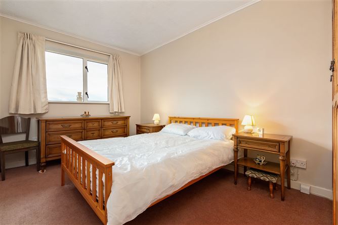 10 Cartron Court, Cartron, Sligo