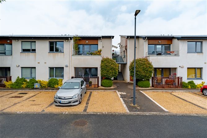 12 Brennanstown Court, Cabinteely, Dublin 18