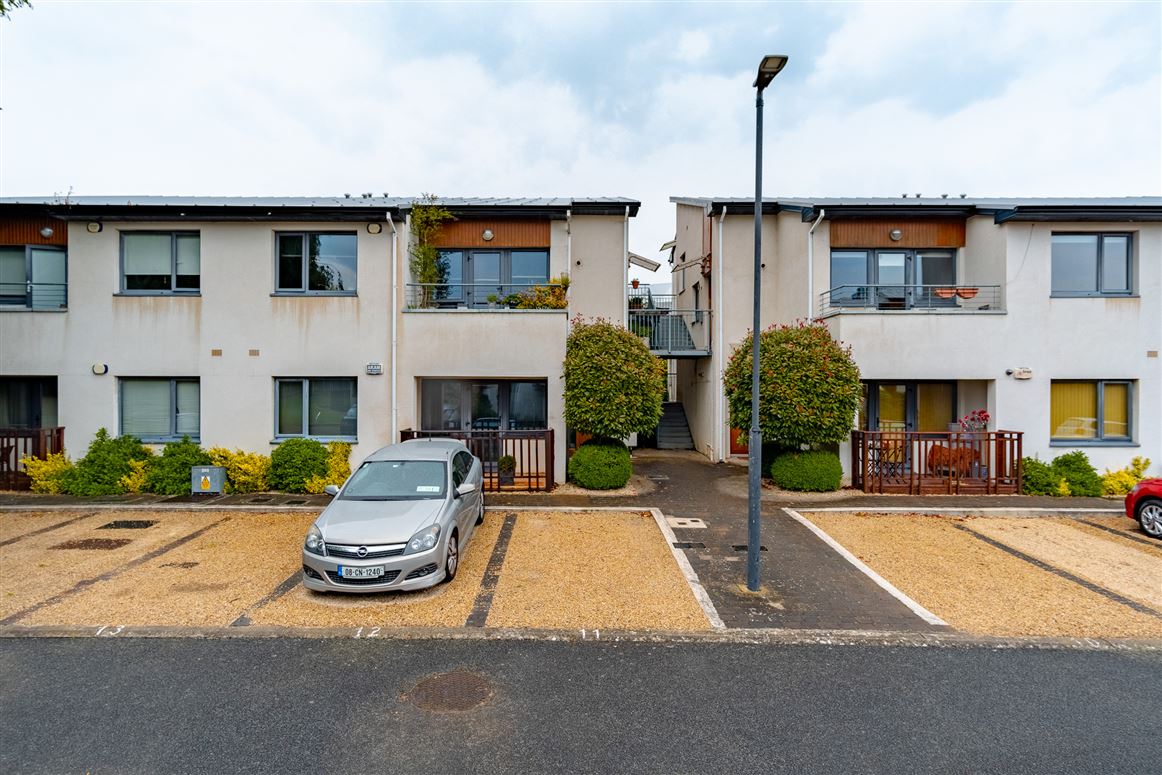 12 Brennanstown Court, Cabinteely, Dublin 18