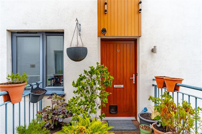 12 Brennanstown Court, Cabinteely, Dublin 18