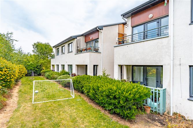 12 Brennanstown Court, Cabinteely, Dublin 18