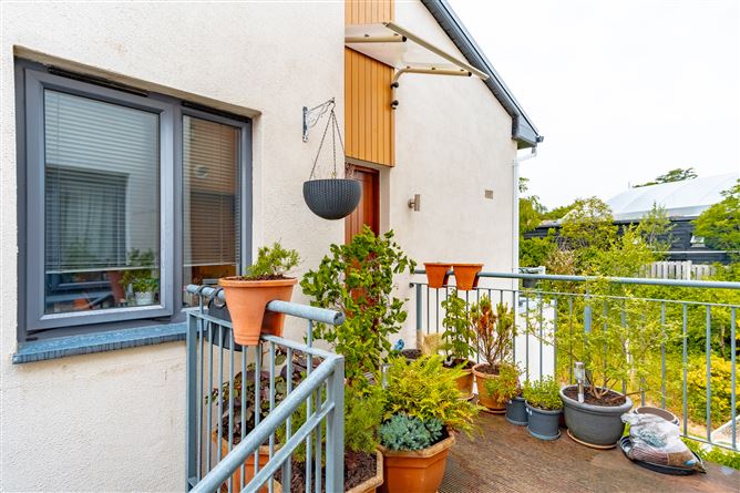 12 Brennanstown Court, Cabinteely, Dublin 18