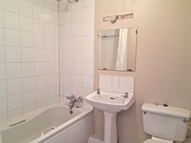 6 Granary Court, Mallow, Co. Cork.