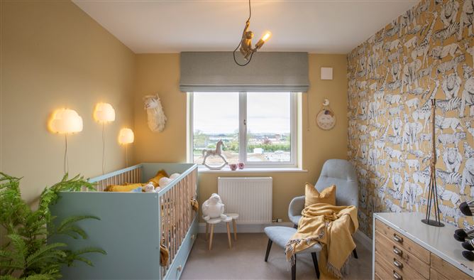 https://photos-a.propertyimages.ie/media/4/0/5/4824504/c0a38656-950a-4e03-9a2d-96ac896550ee_l.jpg