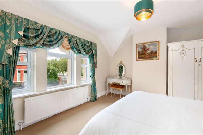 Photo 11 of 18 — 45 Vernon Avenue, Clontarf, Dublin 3